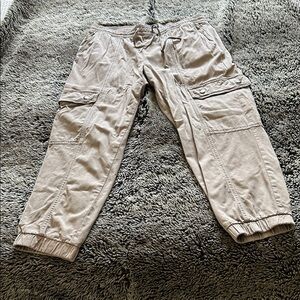 Banana Republic Cargo Jogger Pants in Beige M